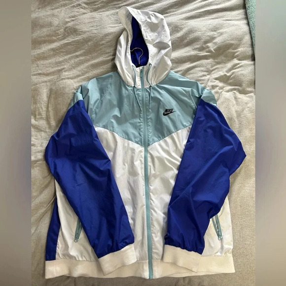 Nike Other - Nike windbreaker, size XL. Good condition, blue, light blue and white.